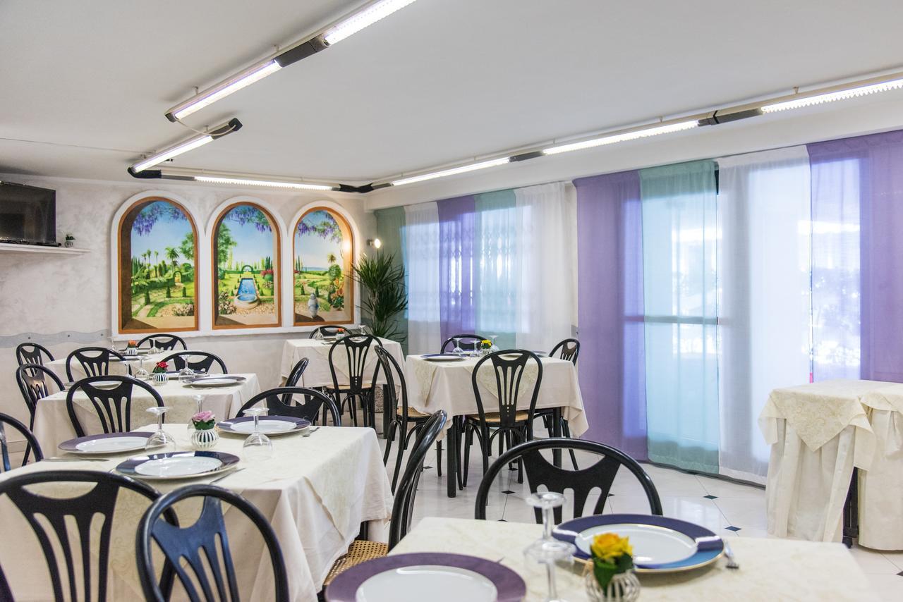Hotel Nuovo Giardino Rimini Eksteriør bilde